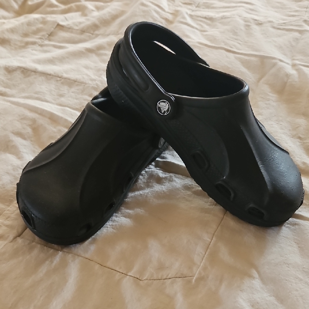 CROCS Black Men's Loafers & Slip-Ons Size 8 Womens 6 Very NICE.